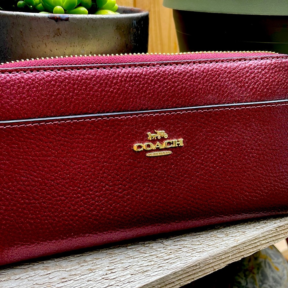Coach Wallet 🌹